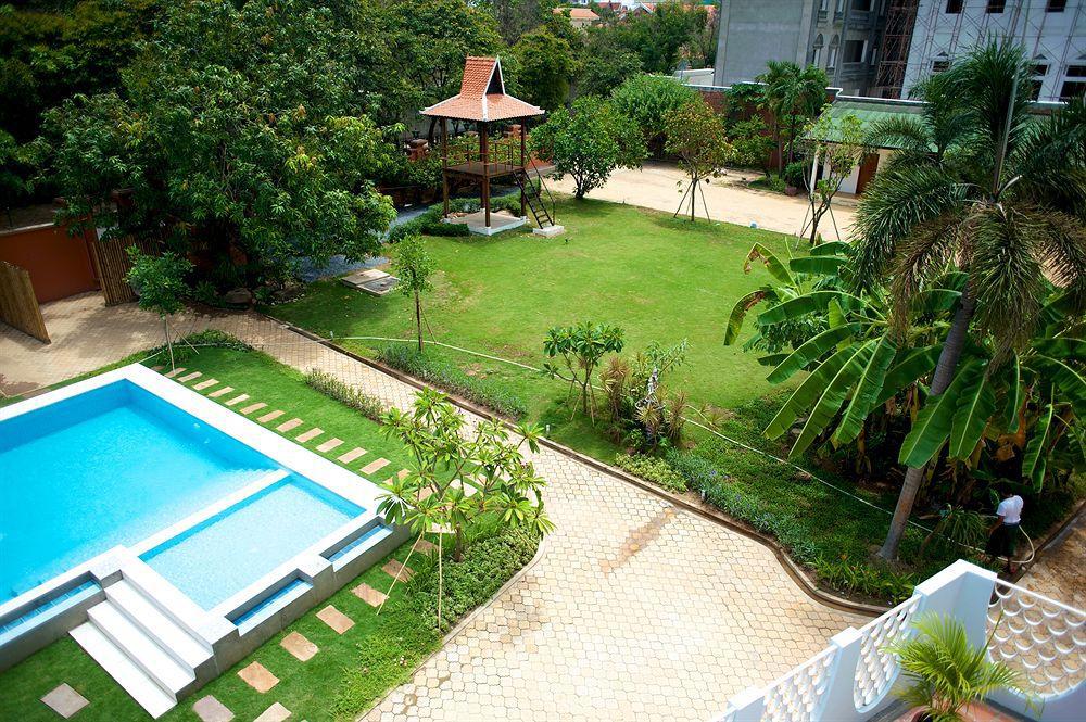 Hotel Iroha Garden &